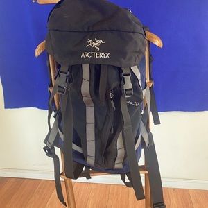 Arc’teryx bora 30 internal frame pack